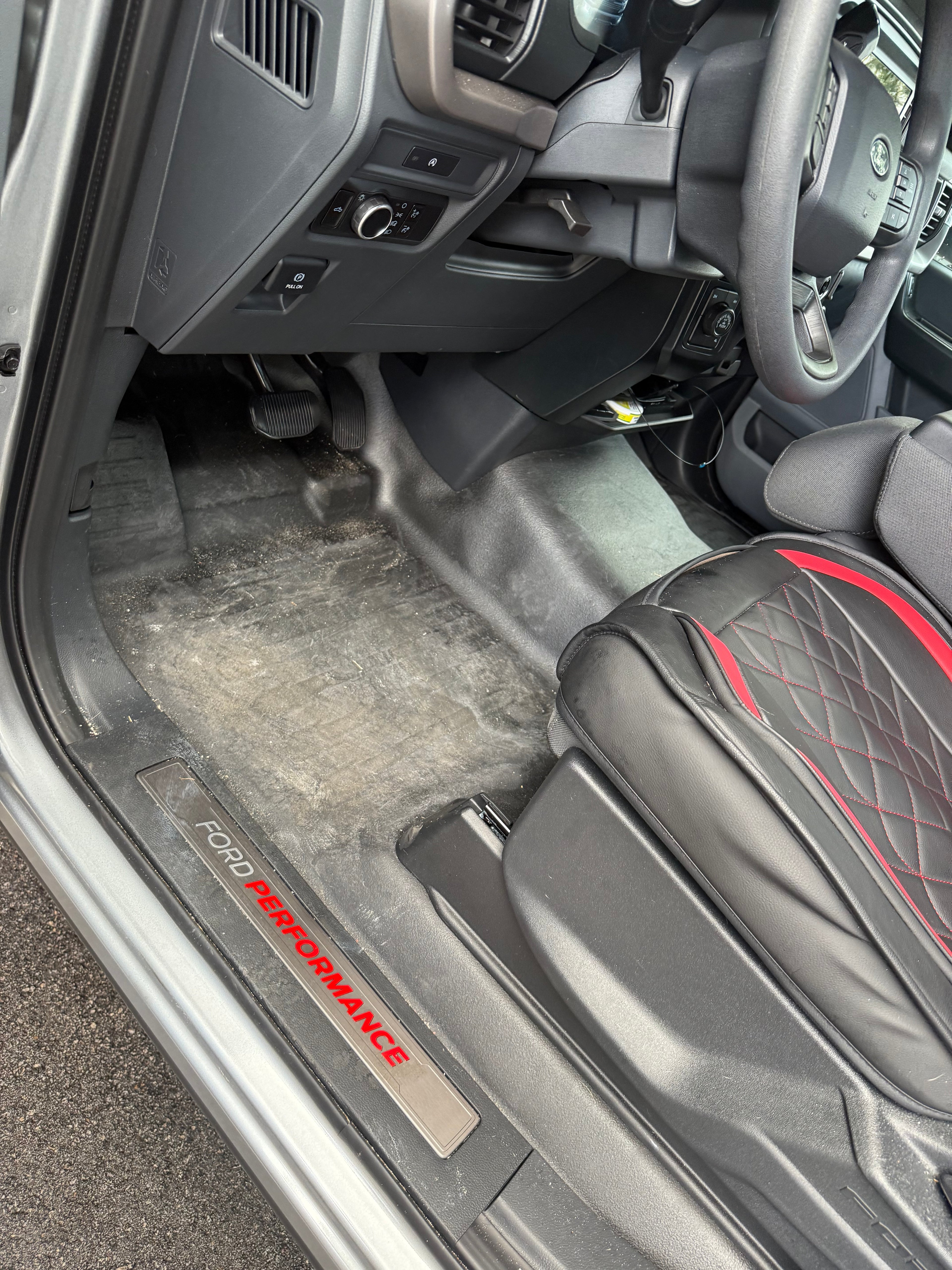 LUXURY MAINTENANCE DETAIL