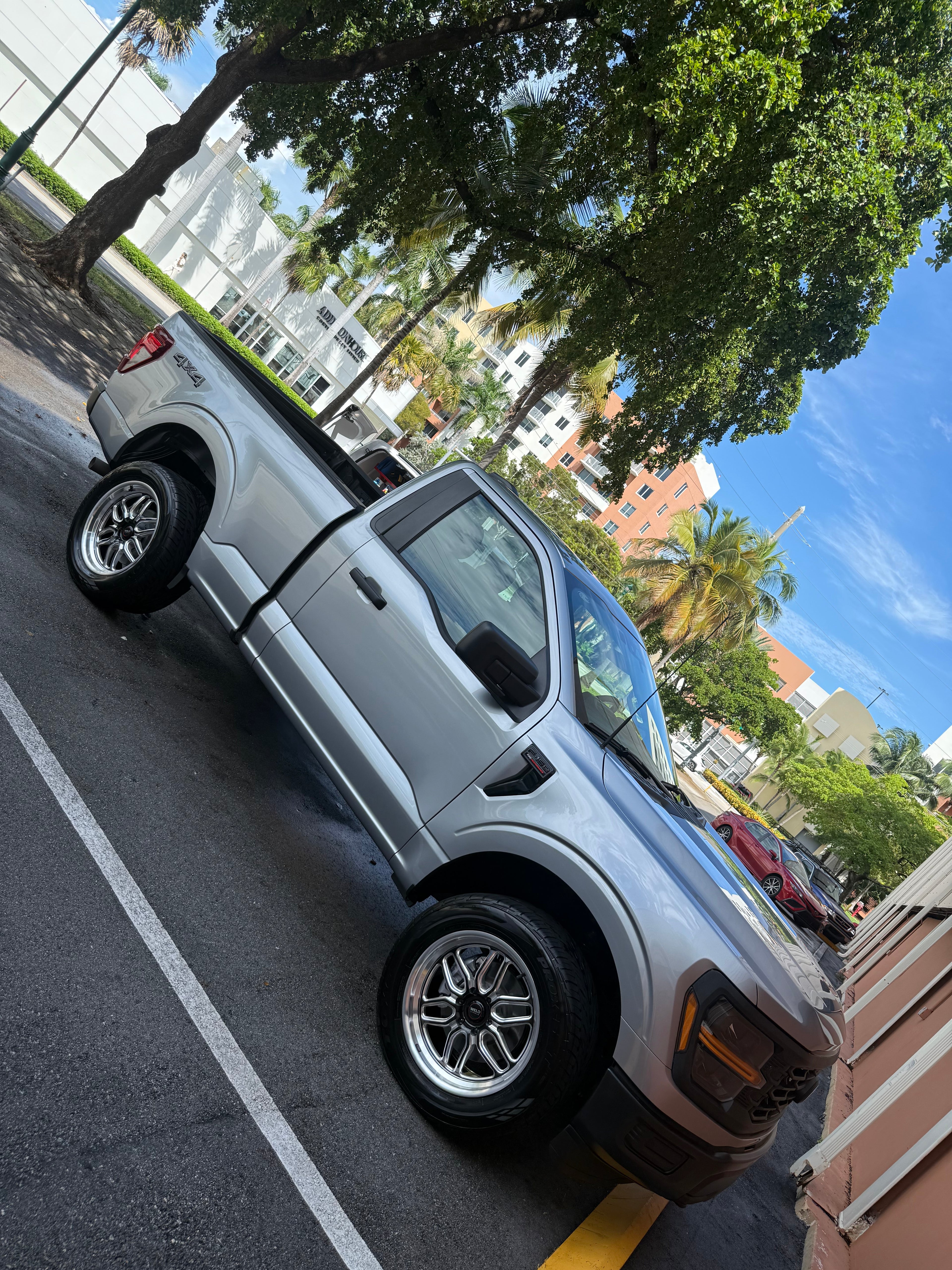 LUXURY MAINTENANCE DETAIL