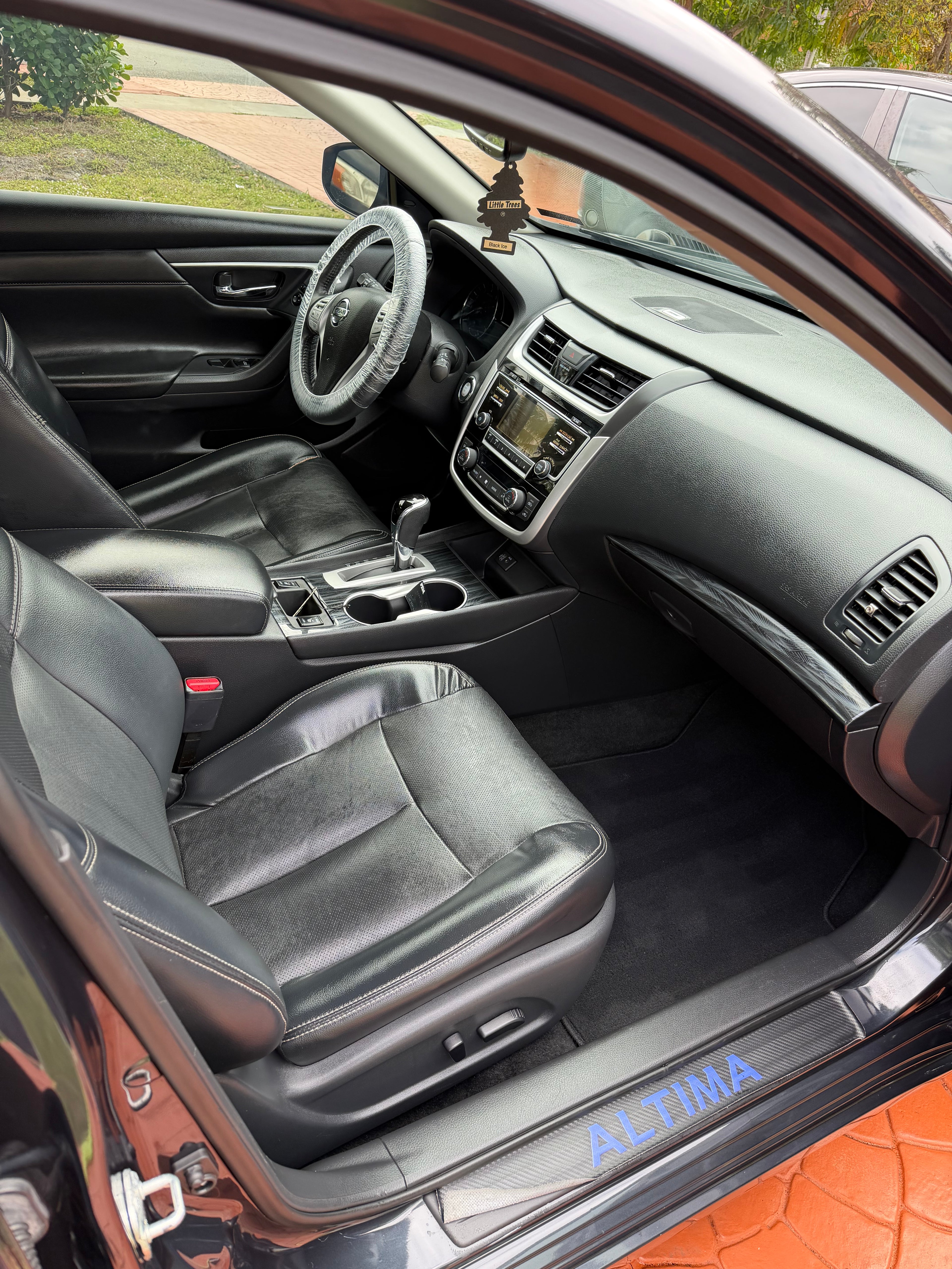 EXCLUSIVE DETAILING