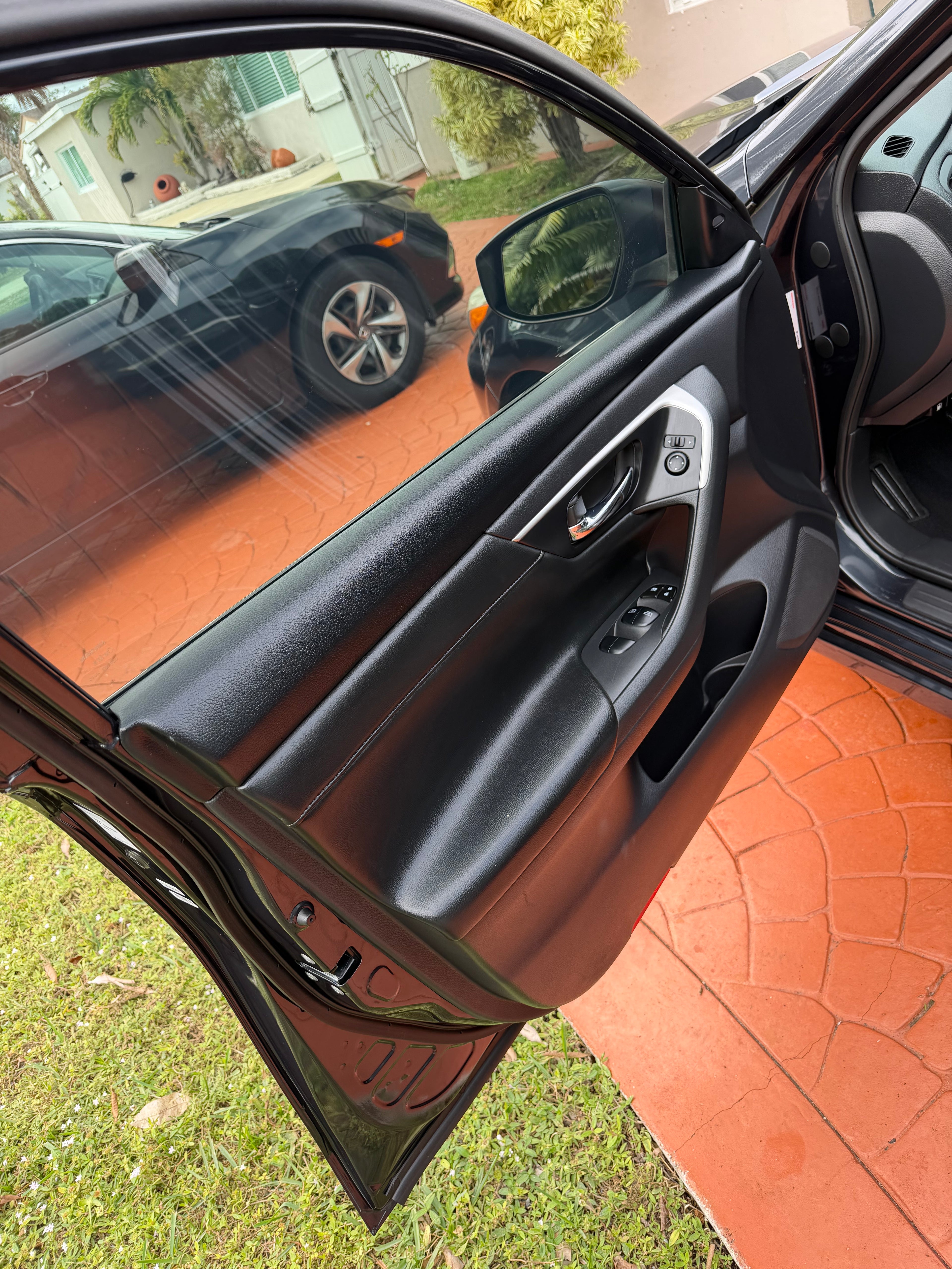 EXCLUSIVE DETAILING