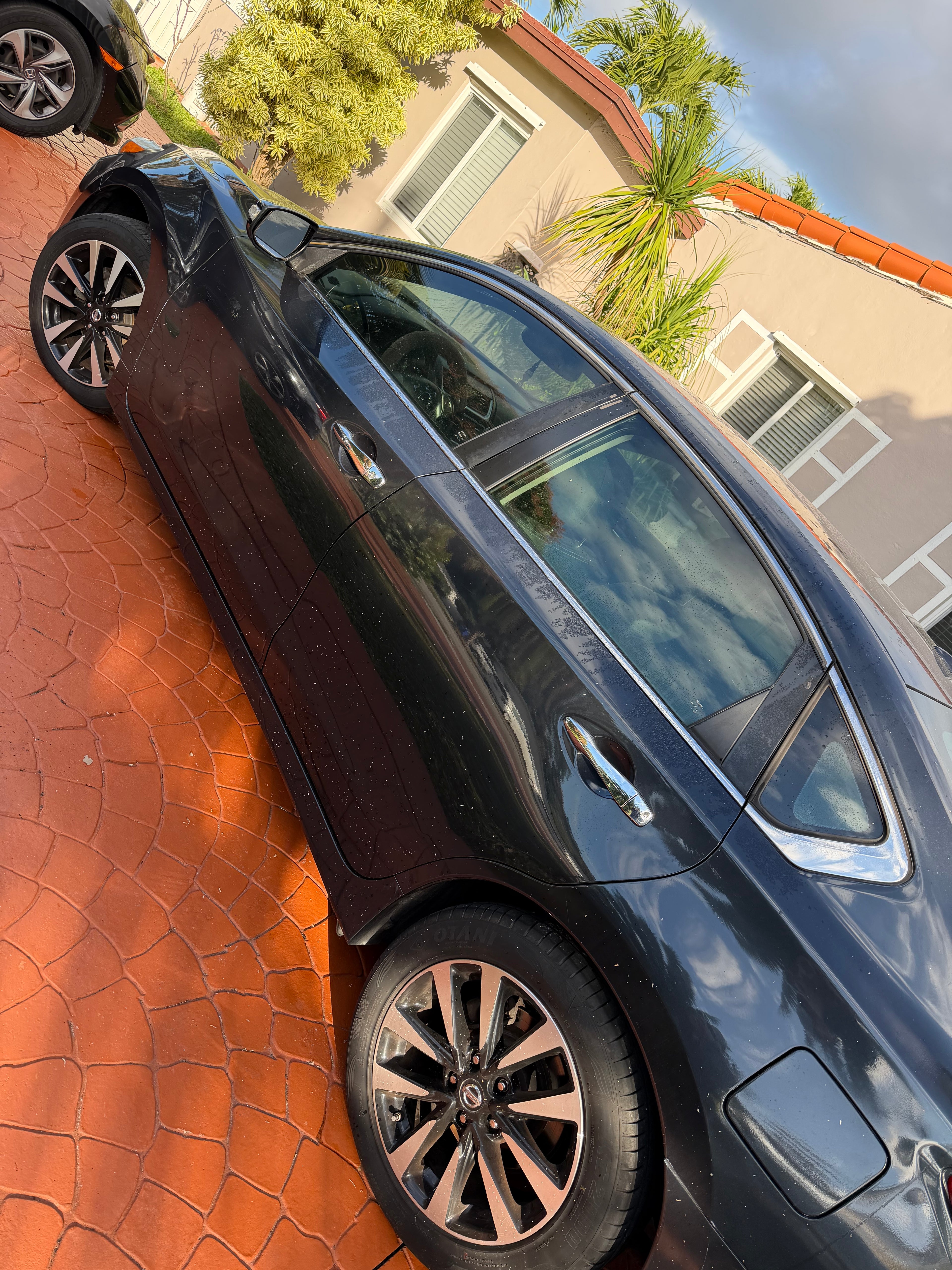 EXCLUSIVE DETAILING