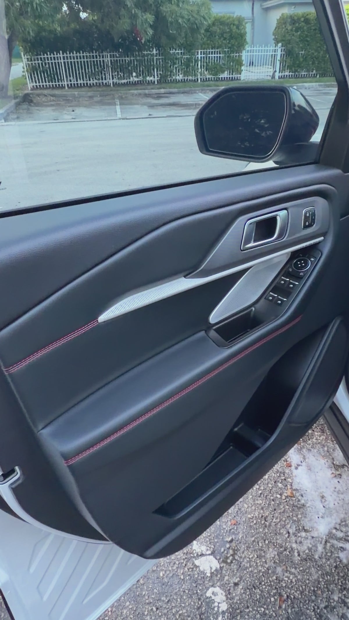 EXCLUSIVE DETAILING